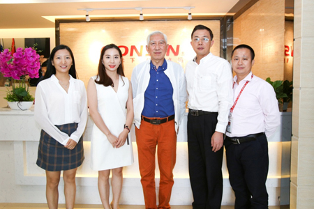 頂尖設計公司，頂尖評委，公信致力打造頂級產品 —— 中國工業設計之父親臨指導